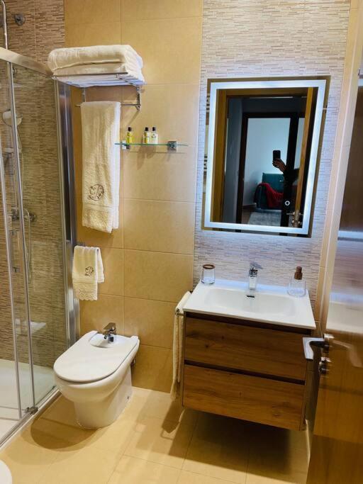 Apartamento Centrico Y De Diseno Con Parking Vigo Exterior foto